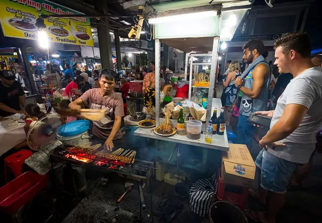 Sindhu Night Market in bali